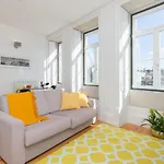 아파트 Host Wise - Colorful Stunning Sunlit Flat