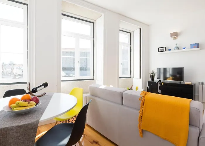 Host Wise - Colorful Stunning Sunlit Flat Daire *