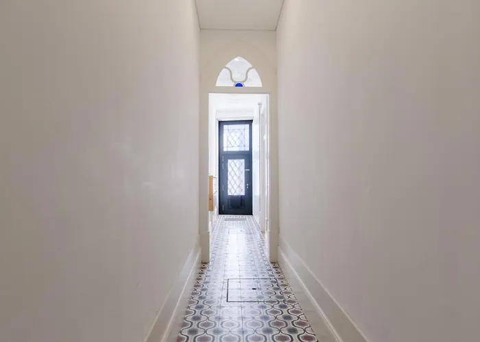 Host Wise - Colorful Stunning Sunlit Flat Διαμέρισμα Πόρτο